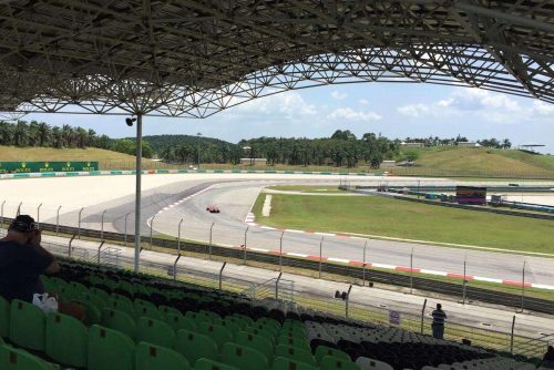 01-grandstand-F-sepang-03