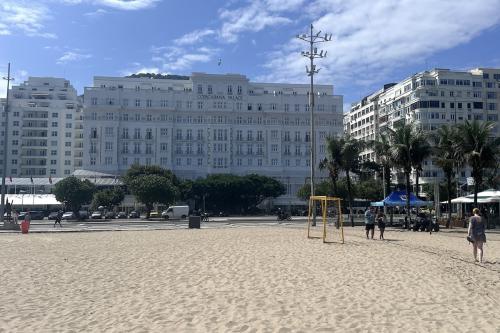 2024_Brazilian_GP_Rio_Copcabana_Palace_Adam_3691