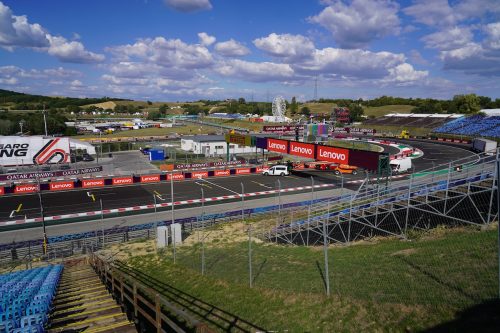 Grid_3_Grandstand_Hungaroring_Sector_E_06551