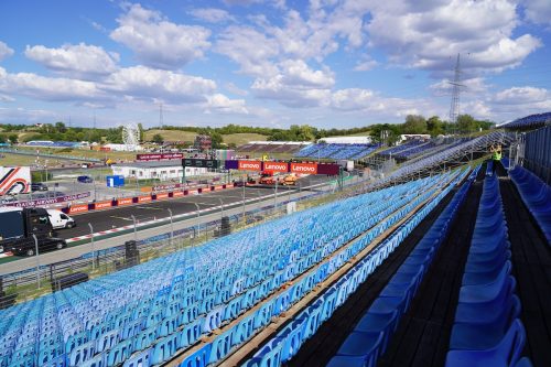 Grid_3_Grandstand_Hungaroring_Sectors_A-B_06521