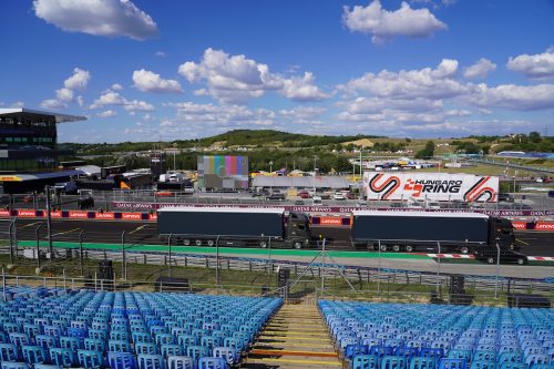 Grid_3_Grandstand_Hungaroring_Sectors_A-B_06523