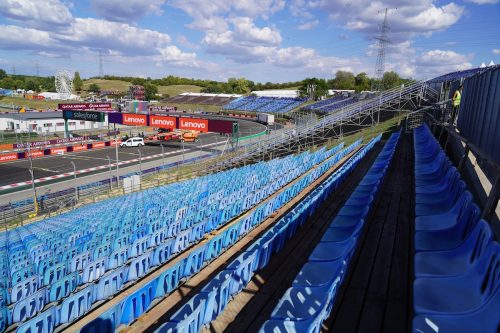 Grid_3_Grandstand_Hungaroring_Sectors_C-D_06534