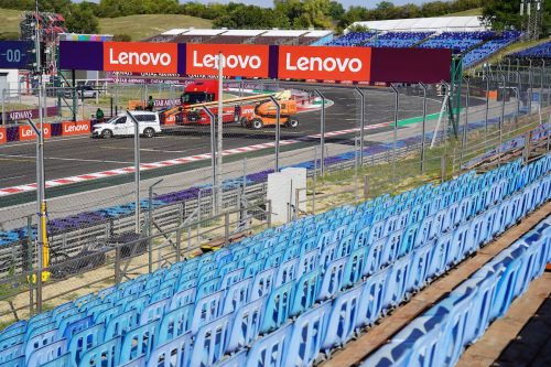 Grid_3_Grandstand_Hungaroring_Sectors_C-D_06542