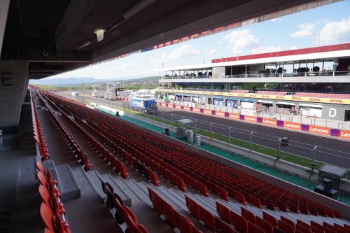 Hungaroring_Grandstand_Sectors_E-F_06355