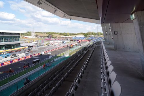 Hungaroring_Platinum_Grandstand_Sectors_N_O_06452