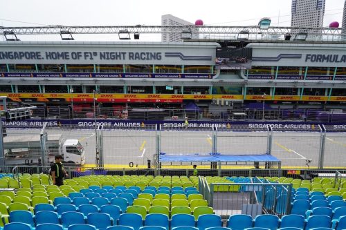 Singapore_GP_Pit_Grandstand_Section_A8_08819