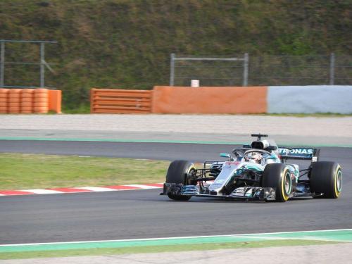 mercedes f1 testing 2