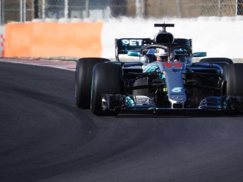 mercedes hamilton f1 testing 54