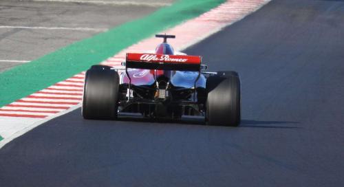 sauber f1 testing 18