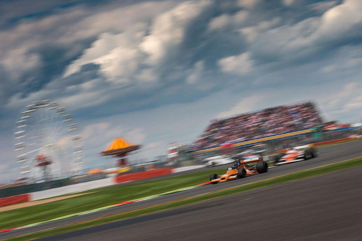 where to take photos at silverstone 1